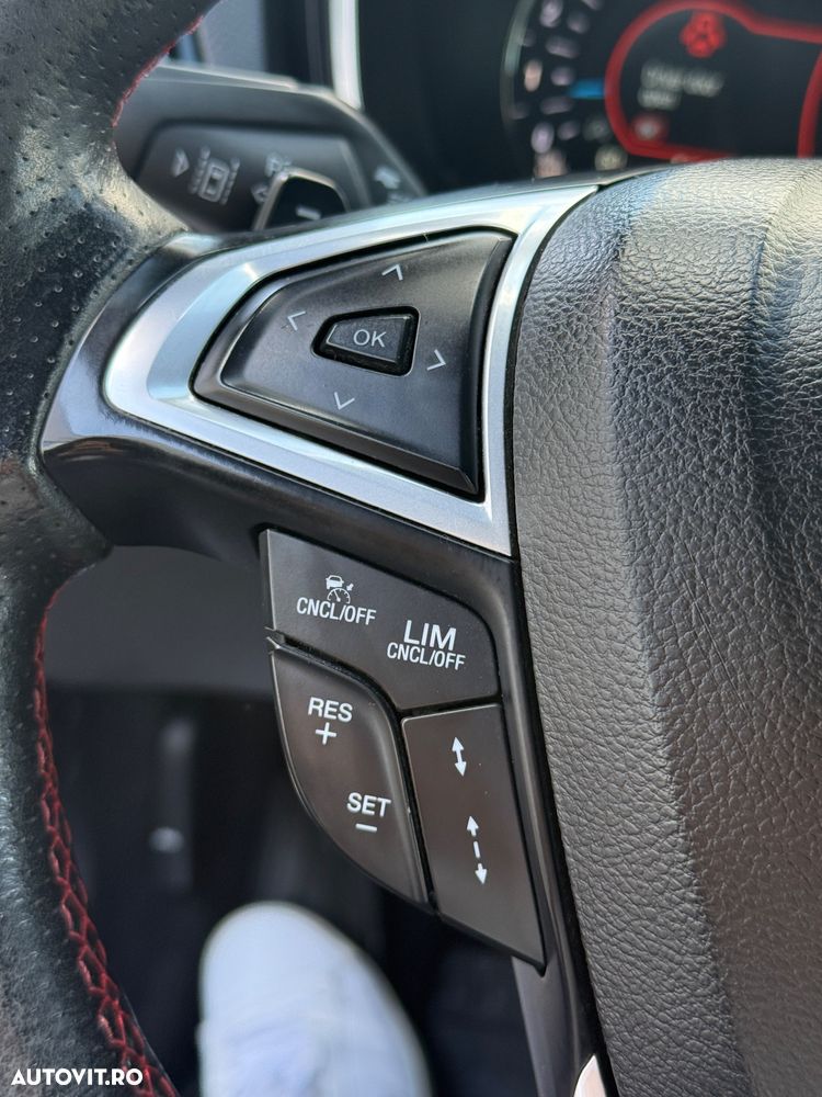 Ford Mondeo 2.0 TDCi Start-Stopp PowerShift-Aut ST-Line - 32