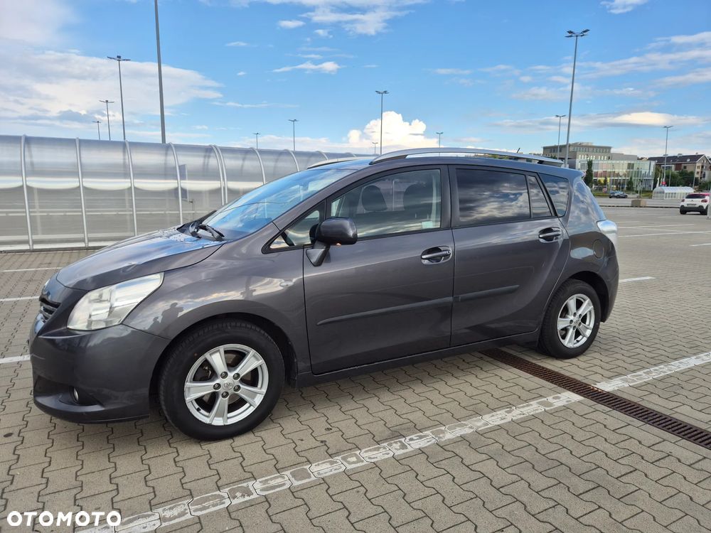 Toyota Verso 1.8 Sol 7os - 1