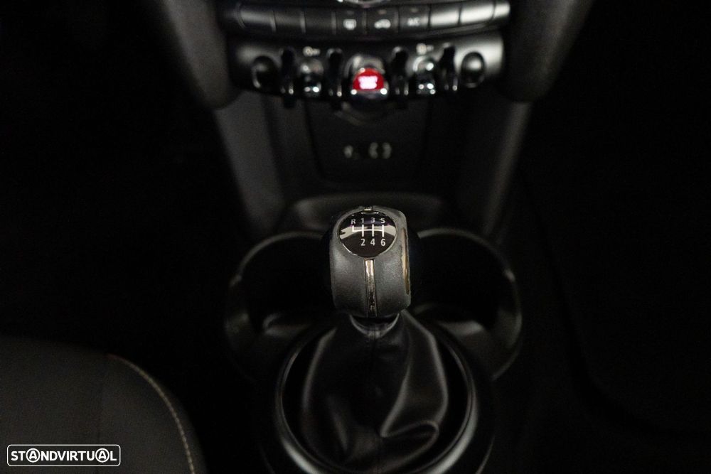 MINI 5 Portas One D - 21