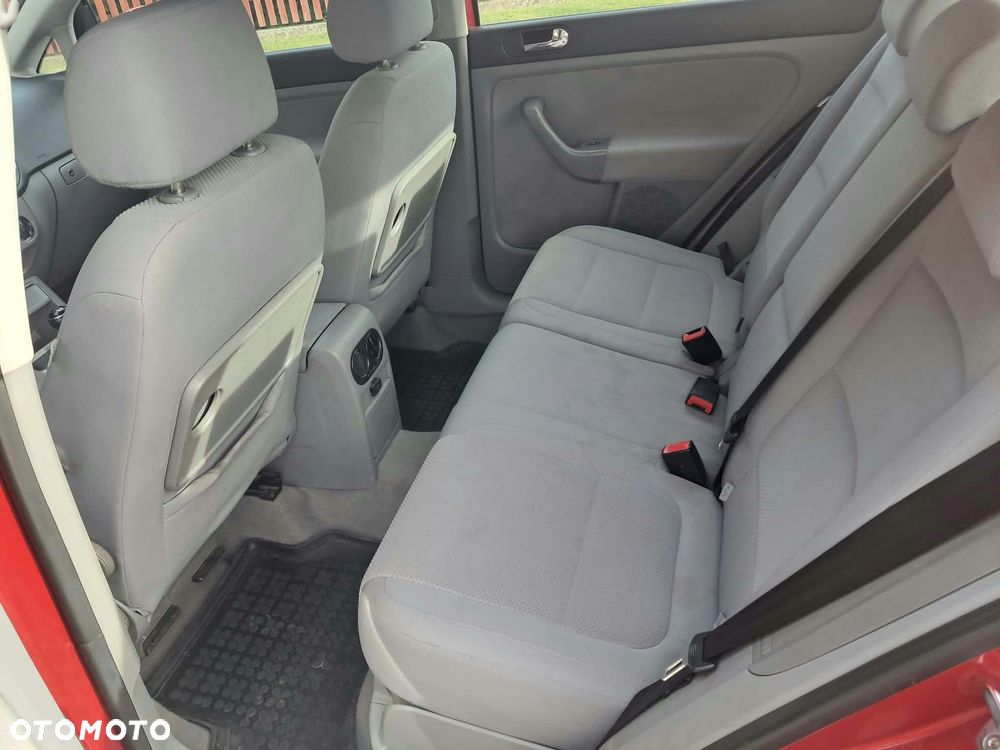 Volkswagen Golf - 12