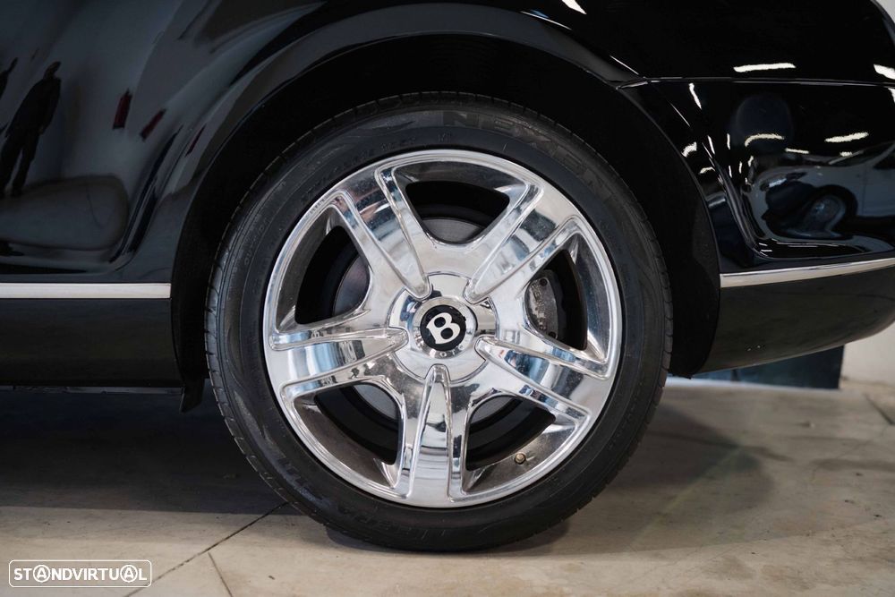 Bentley Continental GT - 12