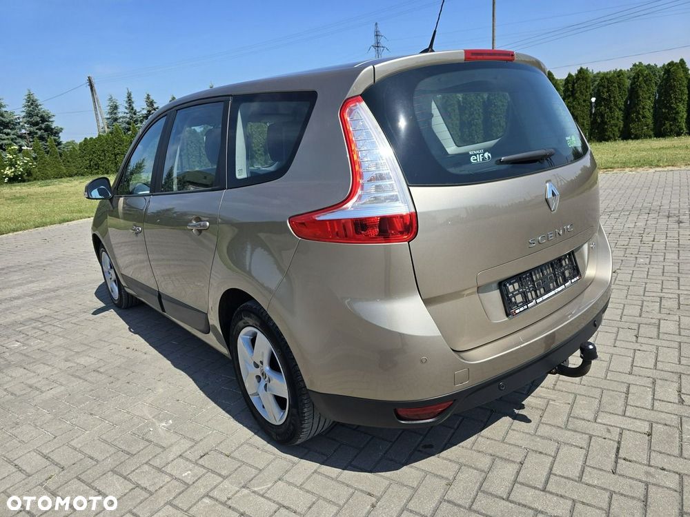 Renault Grand Scenic - 15