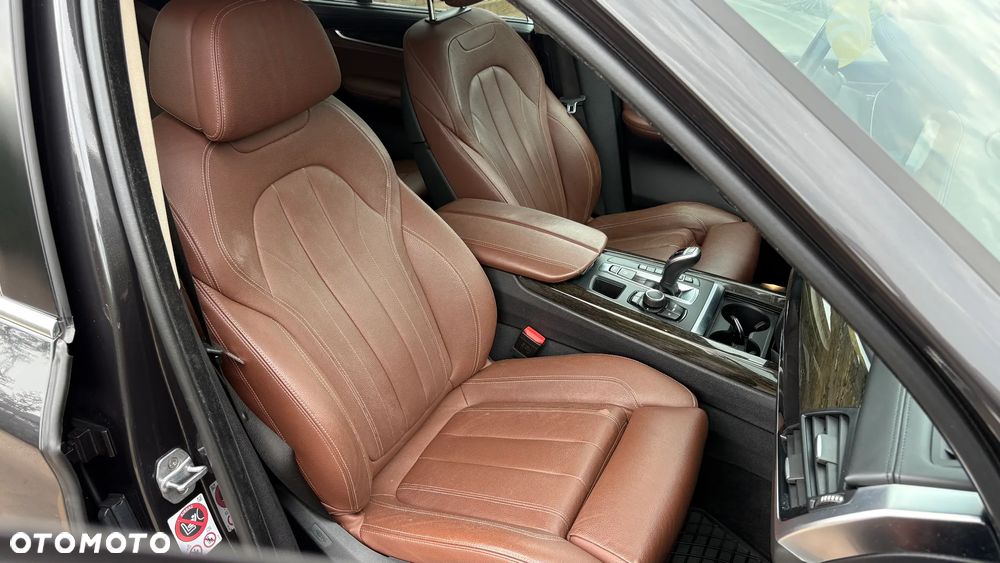 BMW X5 xDrive25d - 33