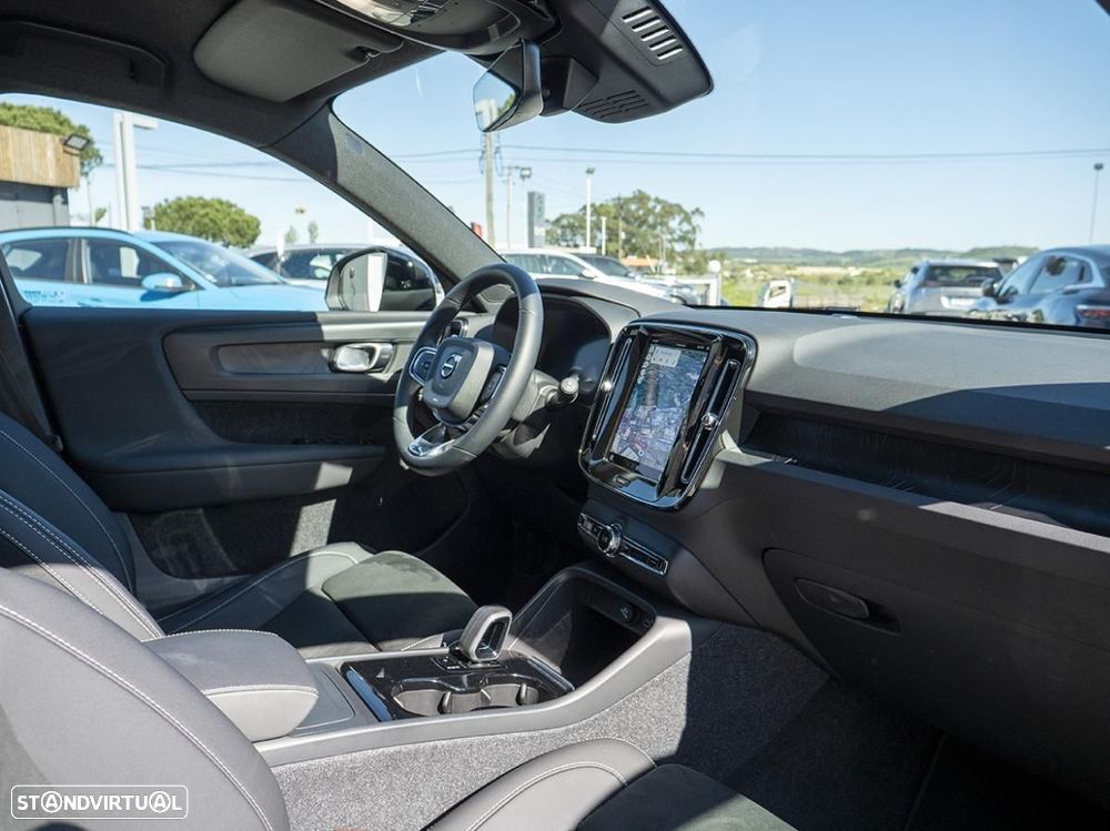 Volvo XC 40 Recharge Pro - 16