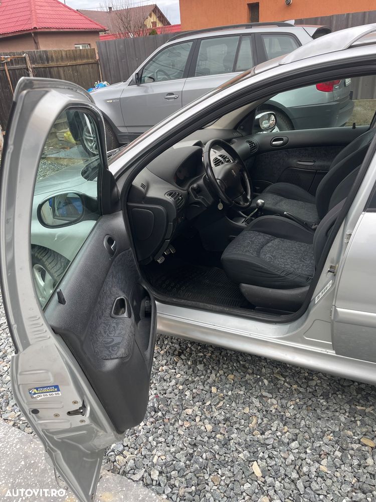 Peugeot 206 - 4