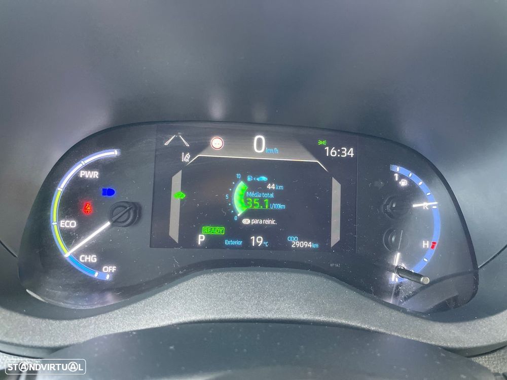 Toyota Yaris Cross 1.5 HDF Comfort Plus - 15