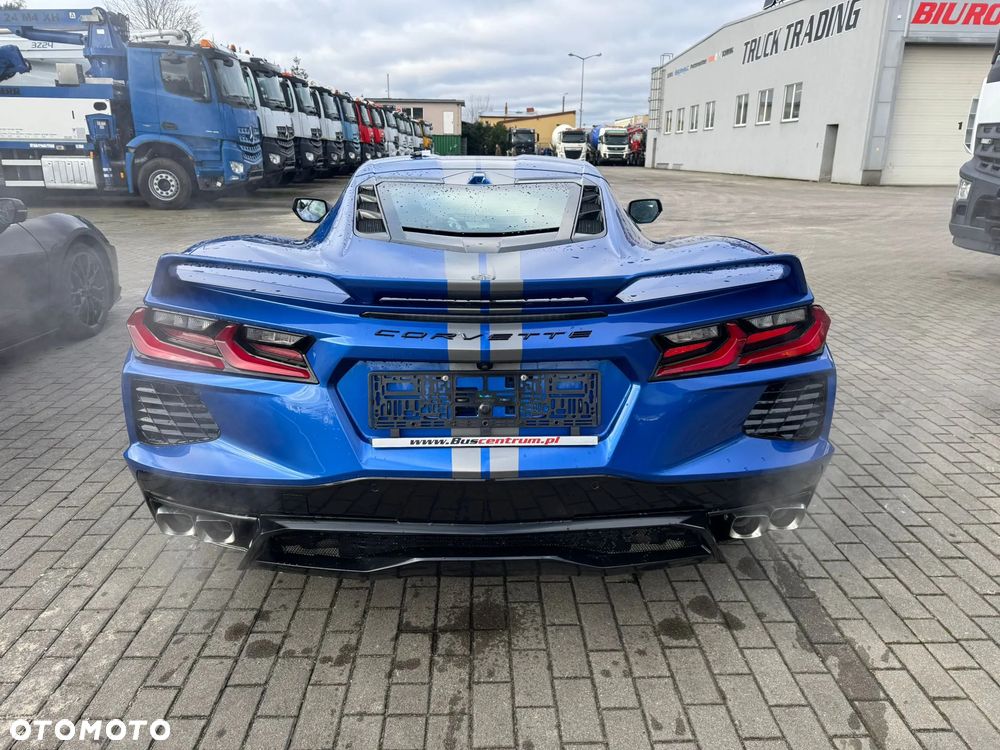 Chevrolet Corvette - 7