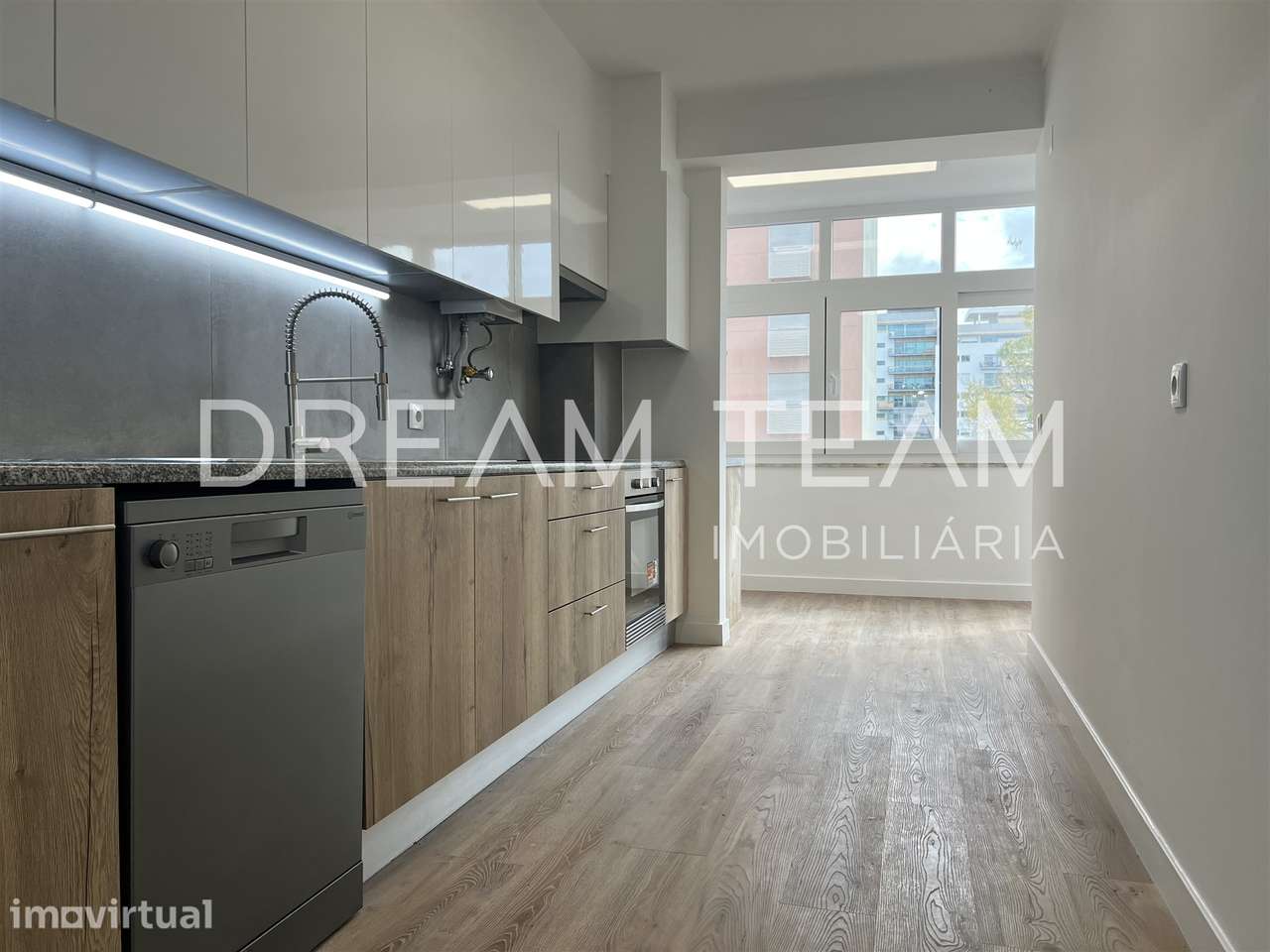 Apartamento T3 Venda em São Domingos de Benfica,Lisboa - Grande imagem: 3/32