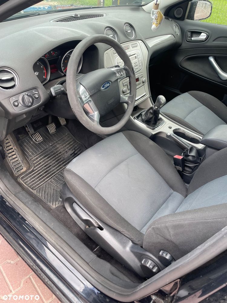 Ford Mondeo 2.0 Titanium - 14