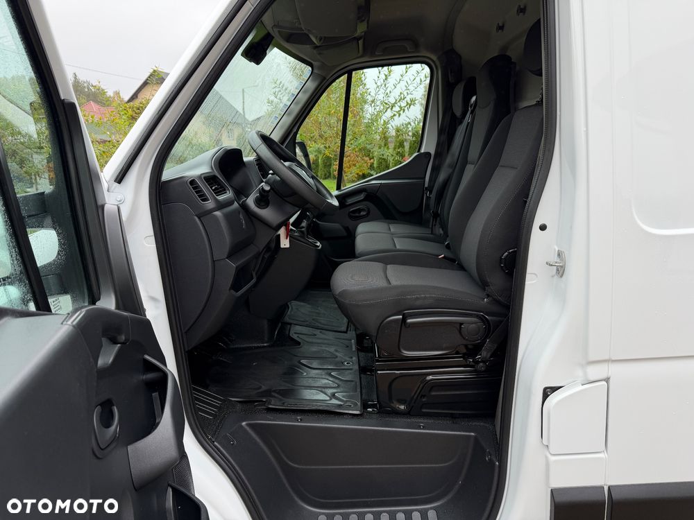 Renault Master - 25
