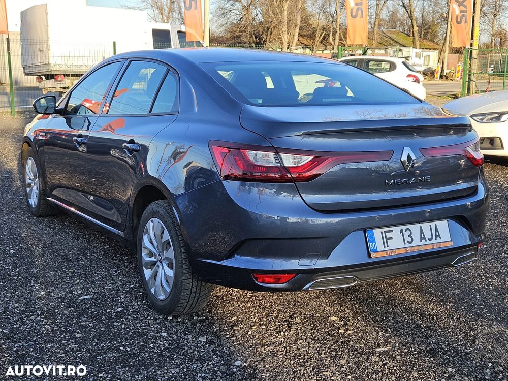 Renault Megane TCe 114 GPF Zen - 4