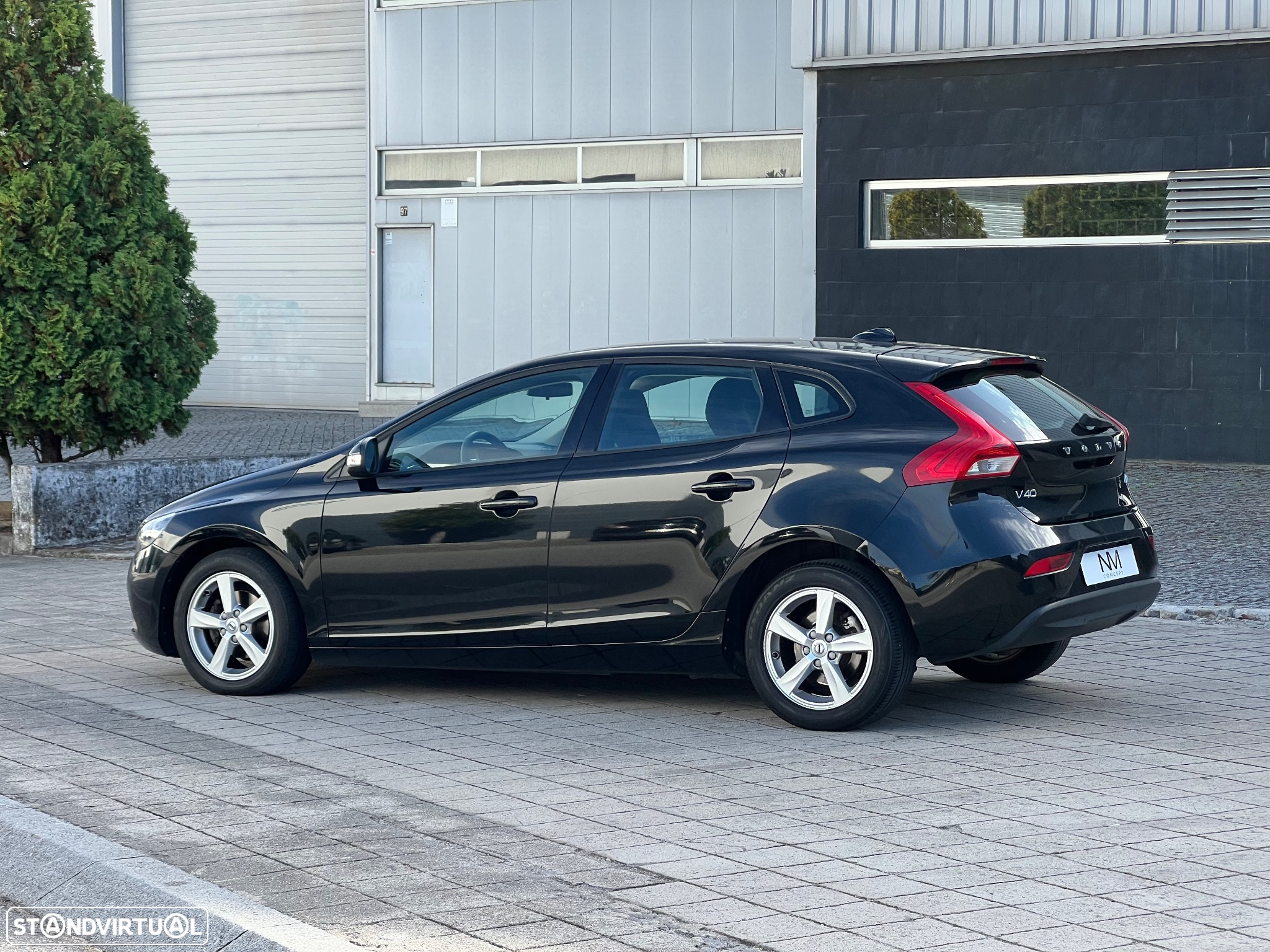 Volvo V40 2.0 D2 Momentum - 5