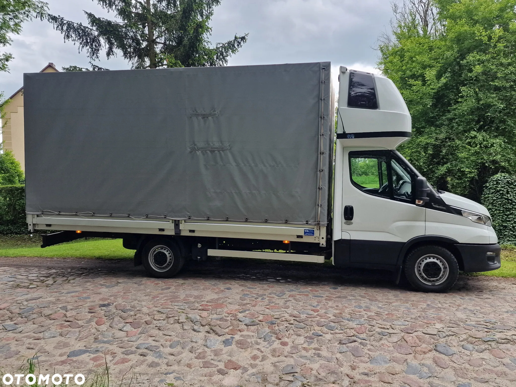 Iveco Daily Hi-Matic 10EP firanka 2023rok - 2