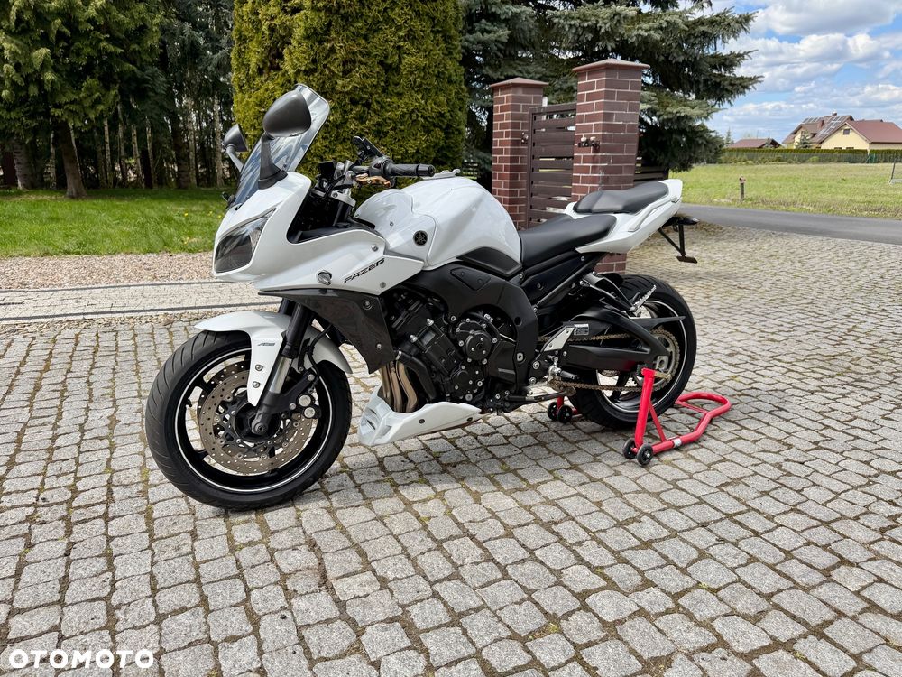Yamaha FZ - 2