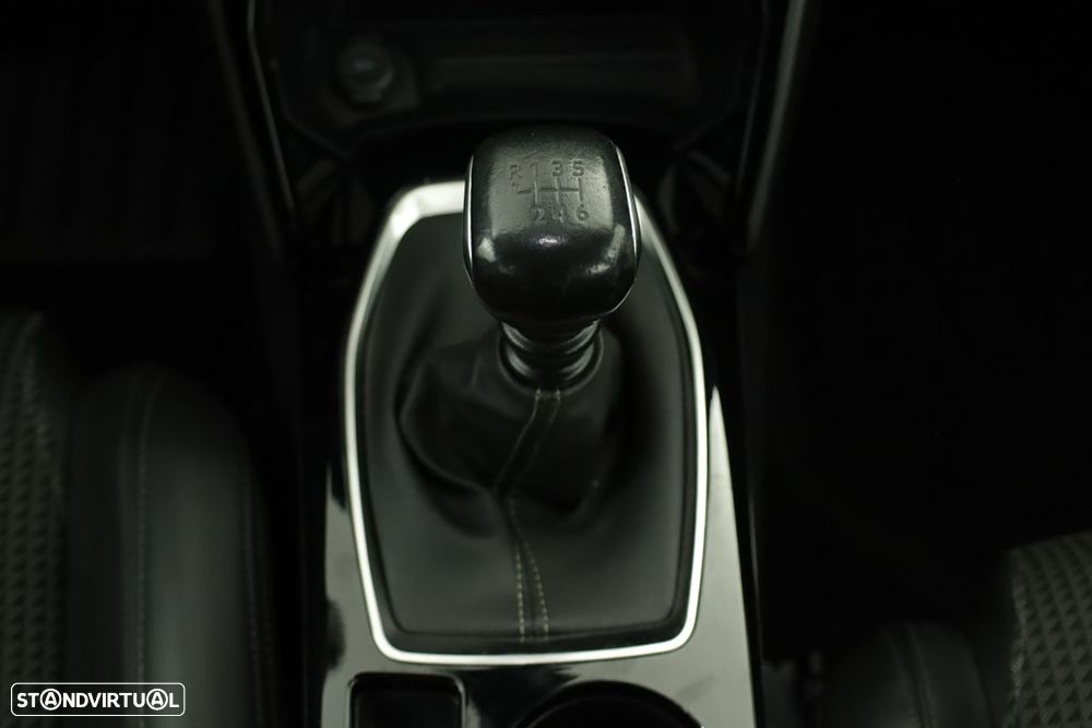 Peugeot 2008 1.2 PureTech GT - 14