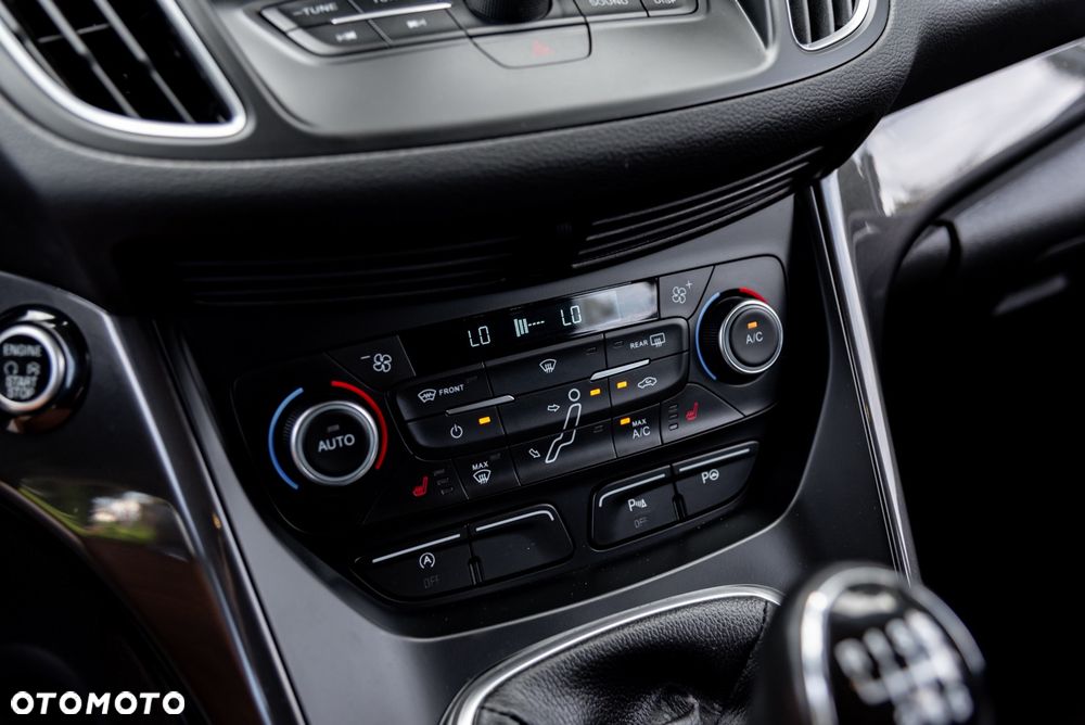Ford Grand C-MAX - 34