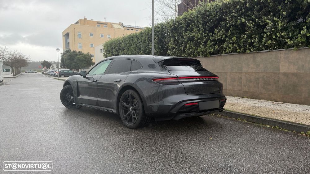 Porsche Taycan Cross Turismo 4 - 1