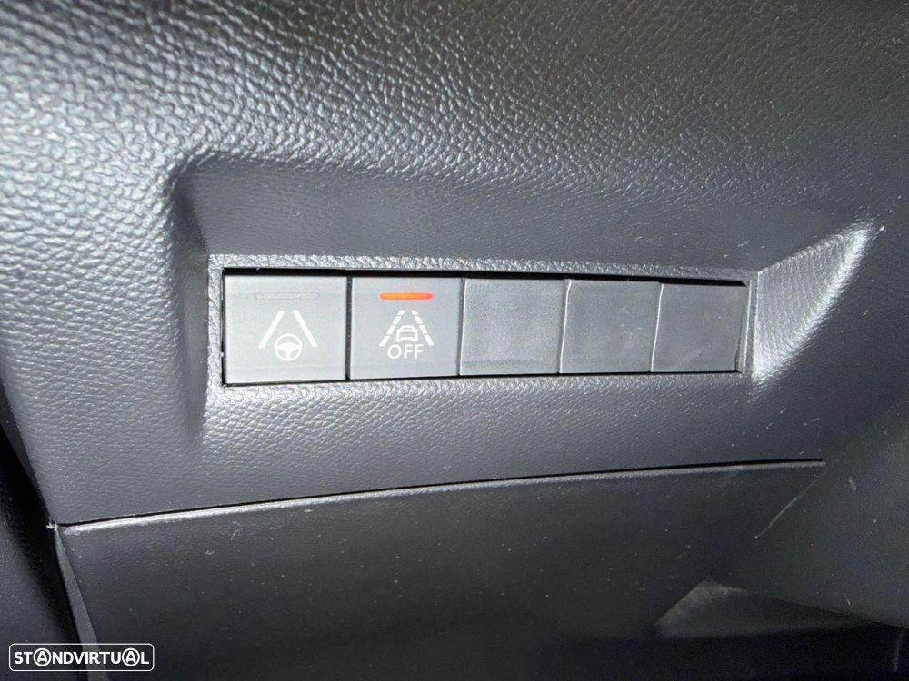 Peugeot e-208 50 kWh GT Pack - 35