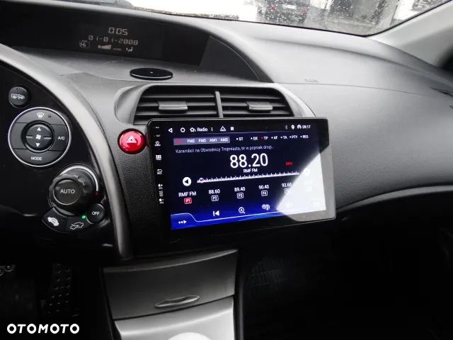 Honda Civic 1.8i-VTEC i-SHIFT Executive - 24