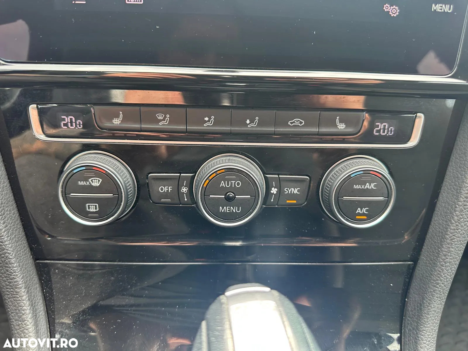 Volkswagen Golf 1.6 TDI DSG Highline - 21