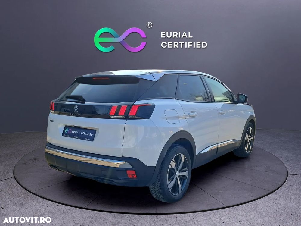 Peugeot 3008 1.6 PureTech Turbo S&S EAT8 Allure - 4