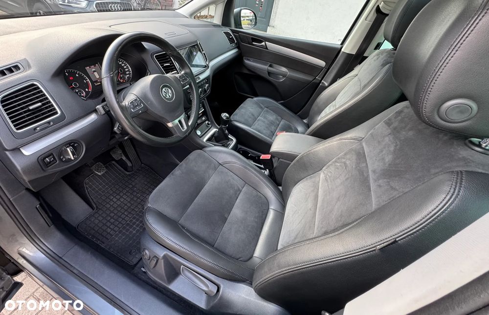 Volkswagen Sharan 2.0 TDI 4Motion BlueMotion Technology Highline - 13