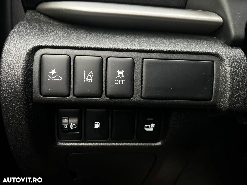 Mitsubishi Eclipse-Cross - 29