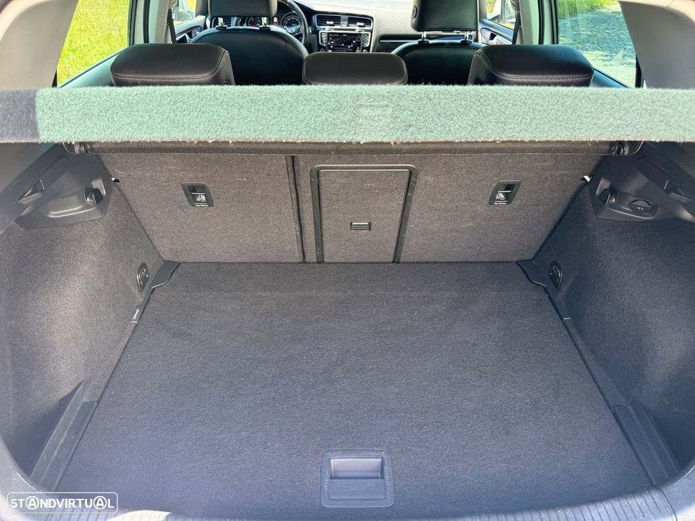 VW Golf 1.6 TDi R-Line DSG - 9