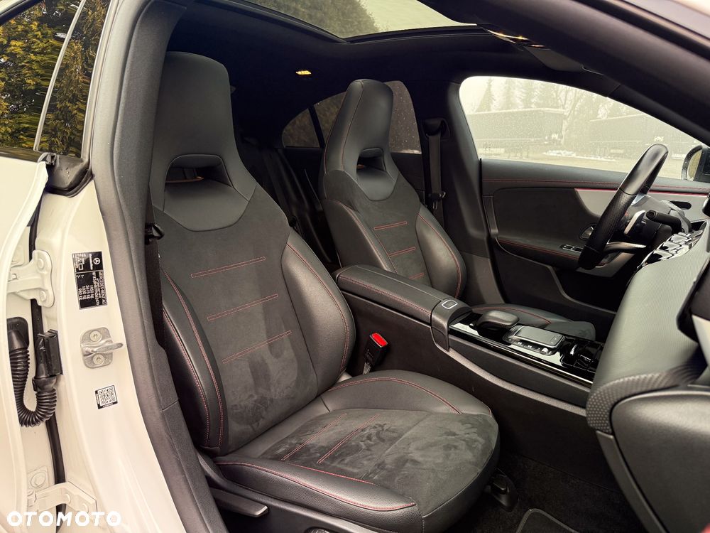 Mercedes-Benz CLA 200 7G-DCT Edition AMG Line - 17