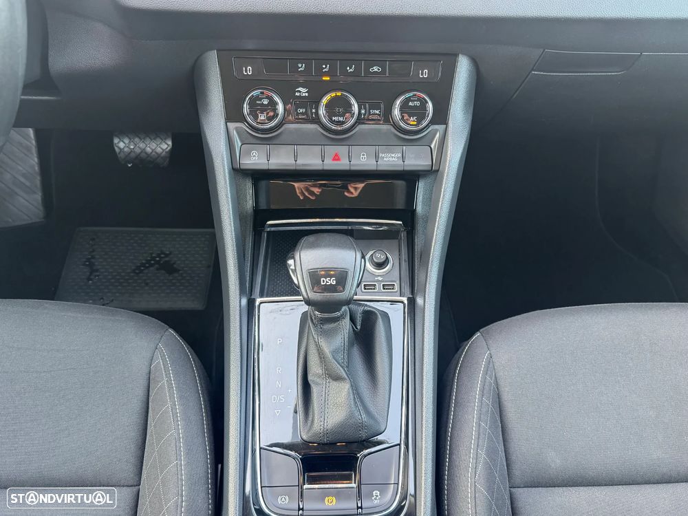 Skoda Karoq 1.6 TDI SCR DSG Ambition - 13