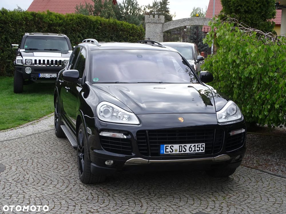 Porsche Cayenne - 4