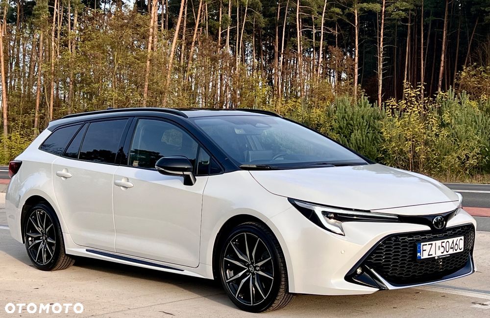 Toyota Corolla 2.0 Hybrid GR Sport Dynamic - 2