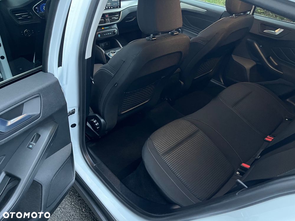 Ford Focus 1.5 EcoBlue Start-Stopp-System TITANIUM X - 28