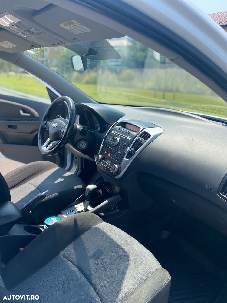 Kia Ceed 1.6 CRDi 115 Automatik Spirit - 14