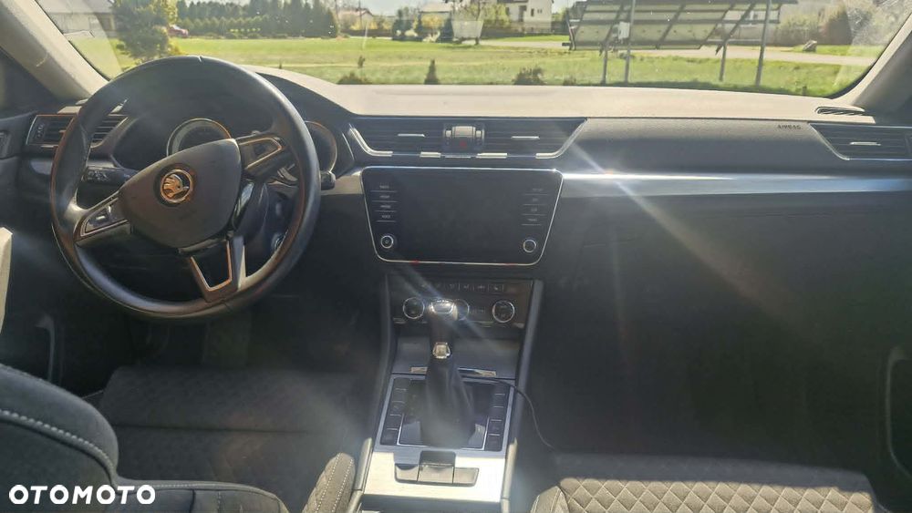 Skoda Superb 2.0 TSI Ambition DSG - 16
