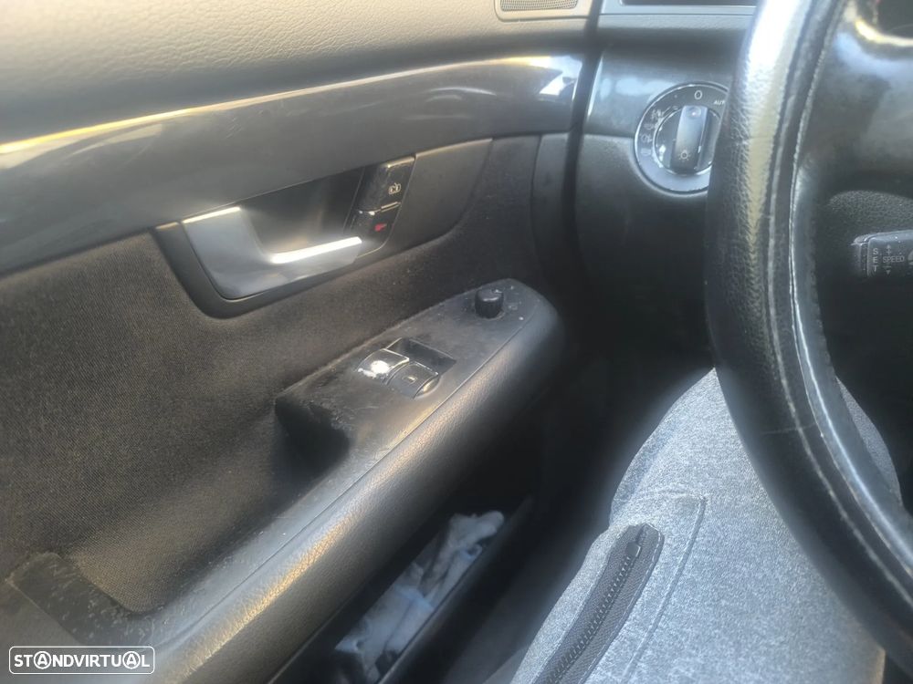 Audi A4 1.9 TDI m6 - 15