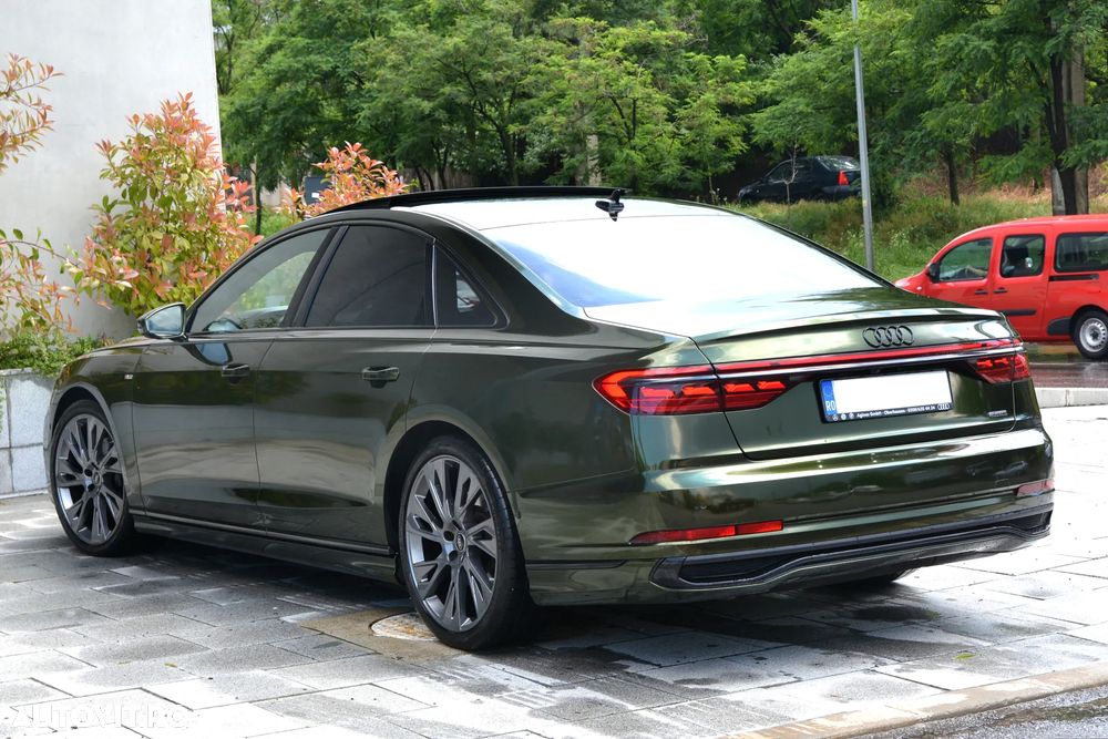 Audi A8 - 4