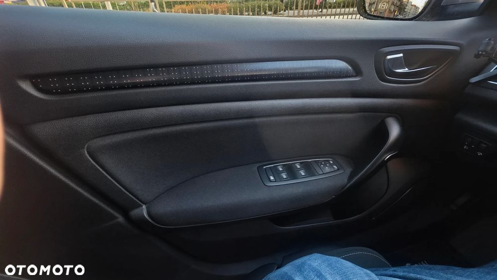 Renault Megane 1.2 Energy TCe Zen - 35