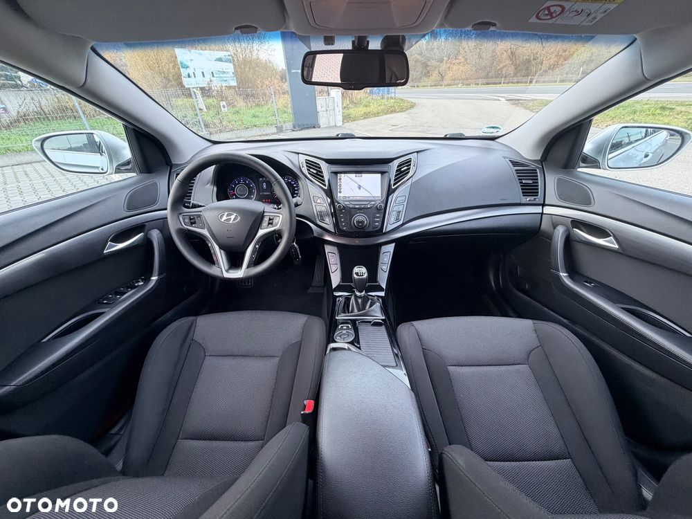 Hyundai i40 Kombi 1.6 Classic - 13