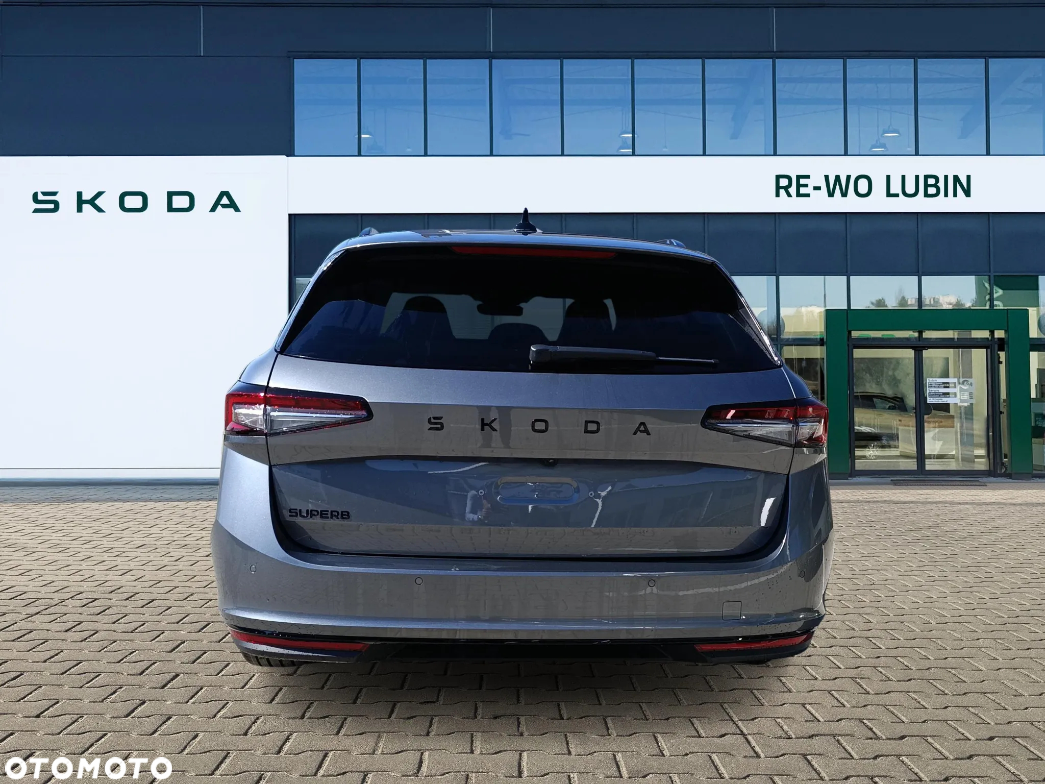 Skoda Superb 2.0 TSI Sportline DSG - 5