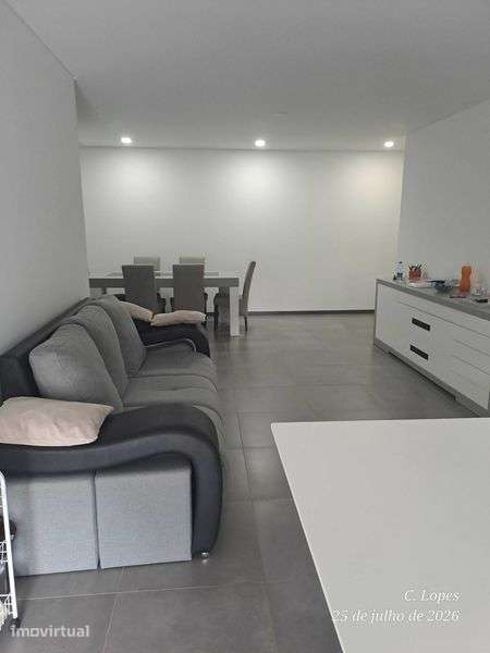 Apartamento T2 mobilado com Garagem - Grande imagem: 3/11