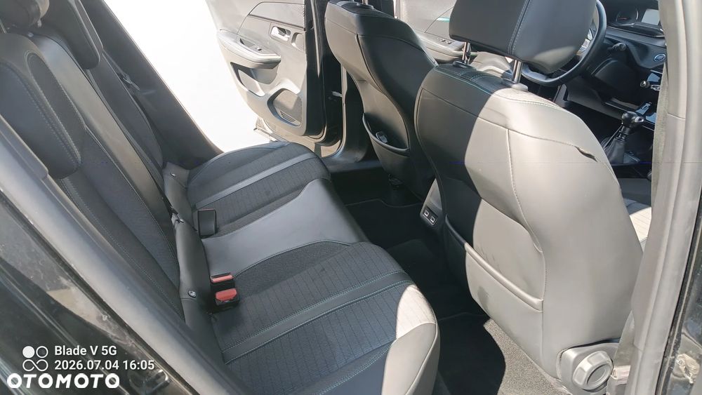 Peugeot 2008 1.2 PureTech Active S&S - 9