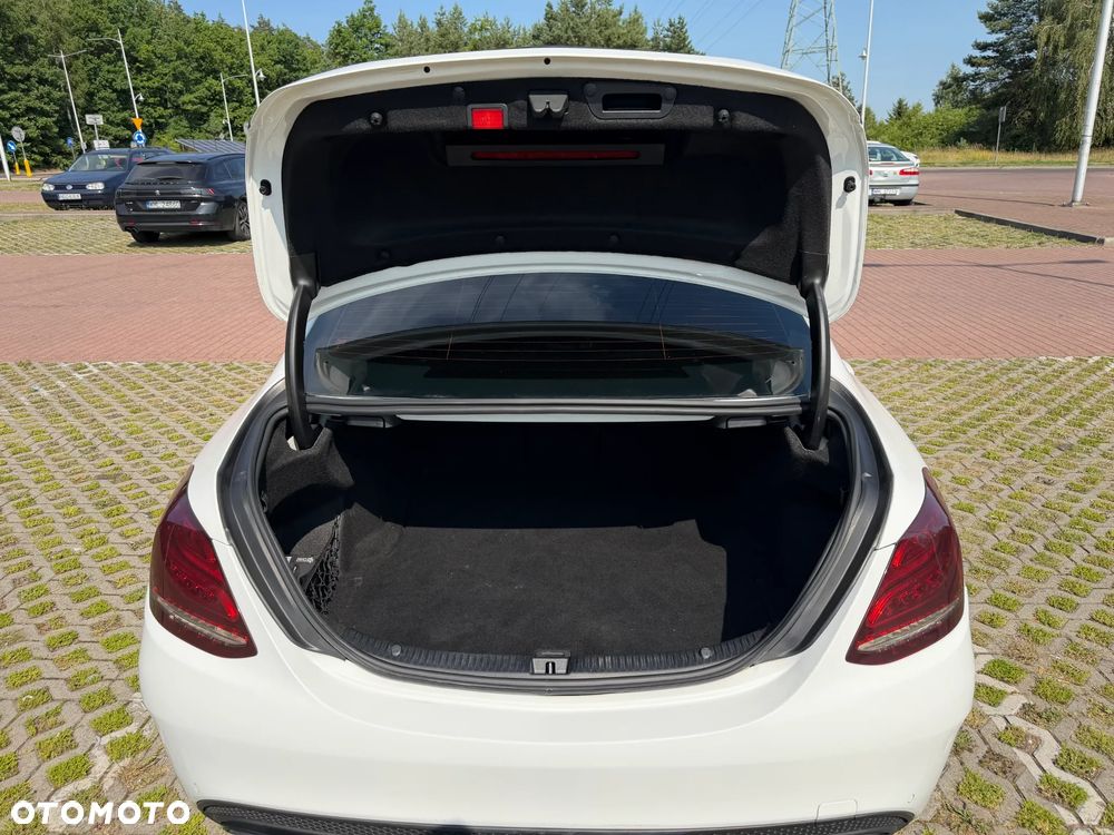 Mercedes-Benz Klasa C 200 4-Matic 7G-TRONIC - 12