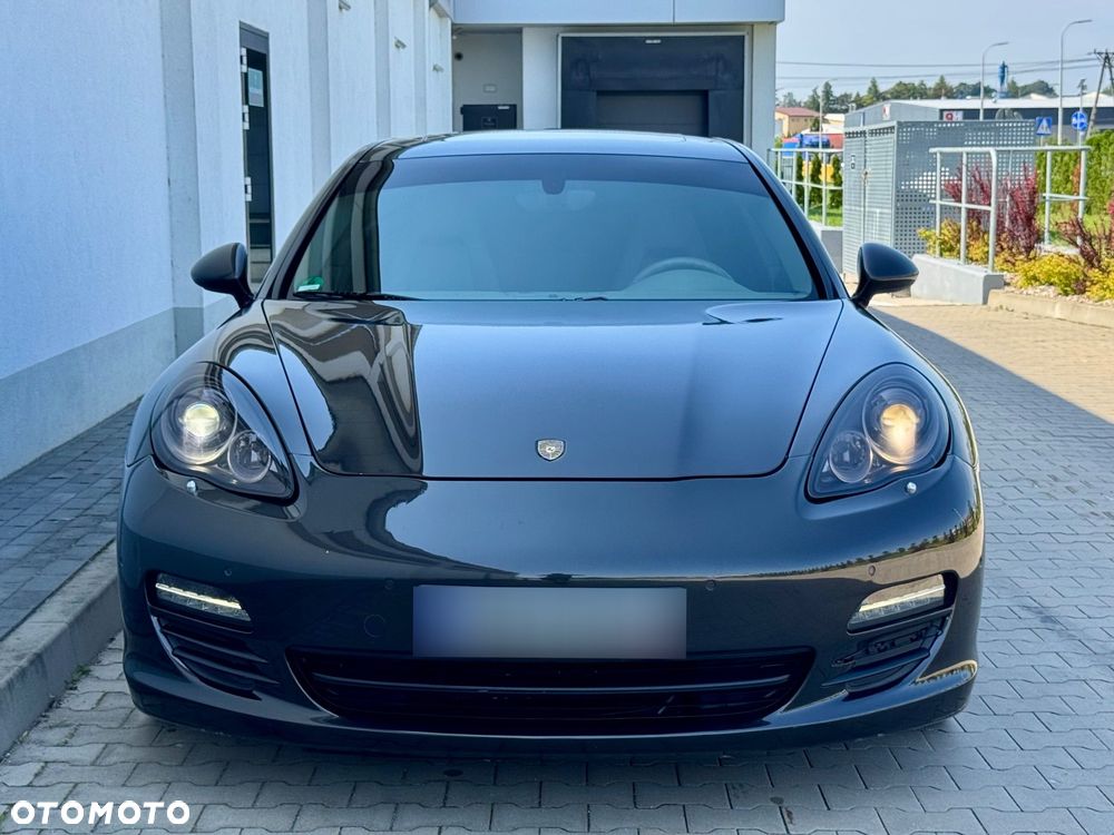 Porsche Panamera 4S PDK - 22