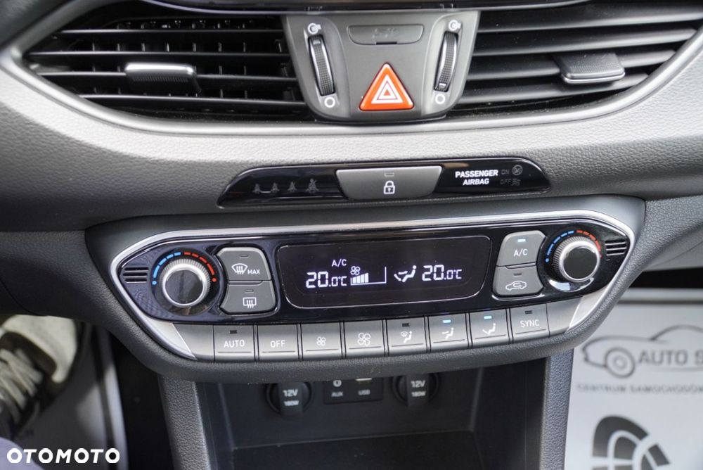Hyundai i30 1.0 T-GDI Intro Edition - 16