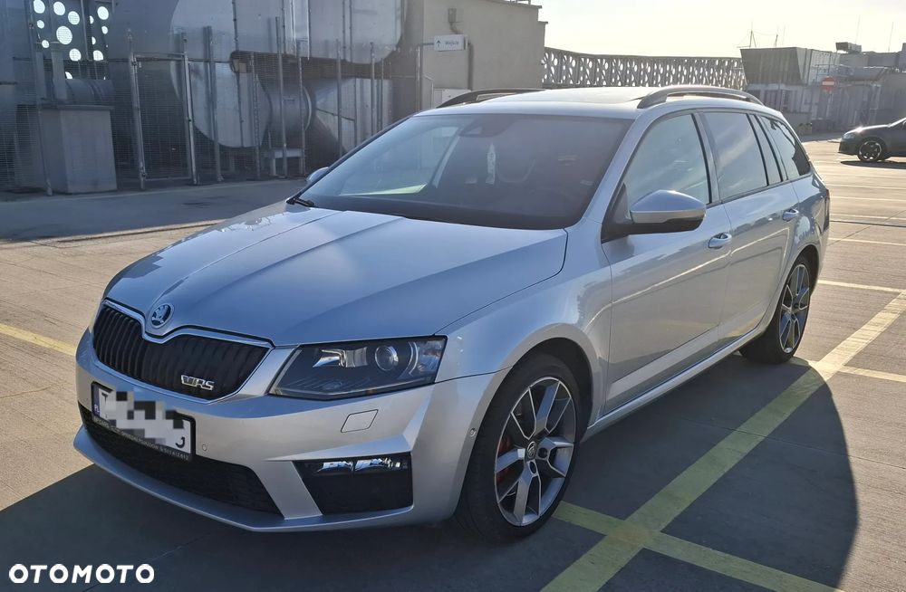 Skoda Octavia 2.0 TSI RS - 20
