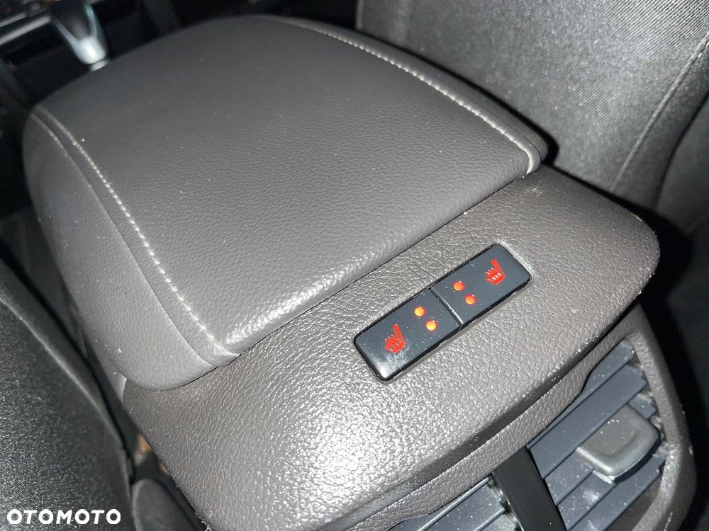Ford Mondeo 2.0 TDCi Titanium PowerShift - 26