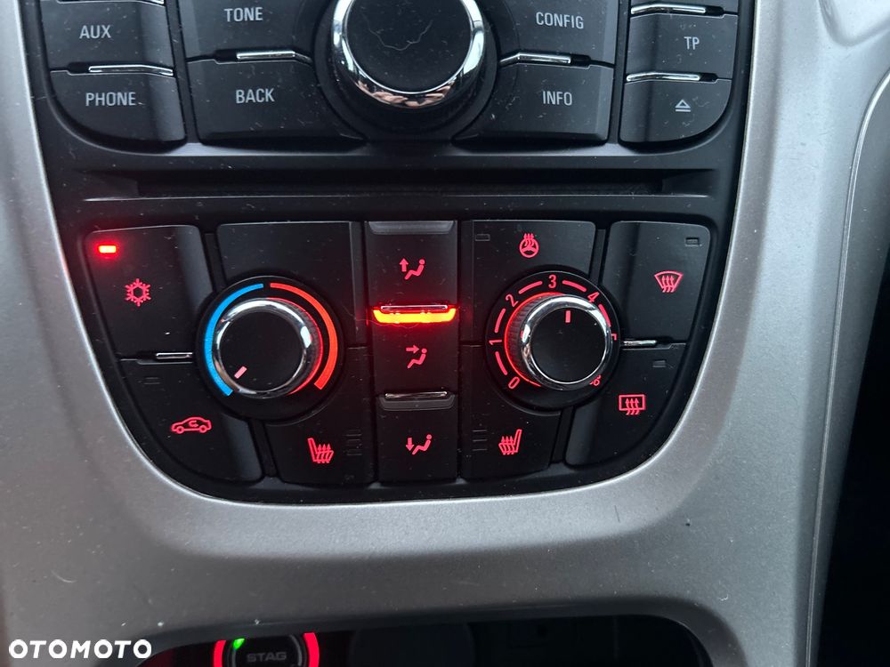 Opel Astra 1.4 Turbo Cosmo - 17