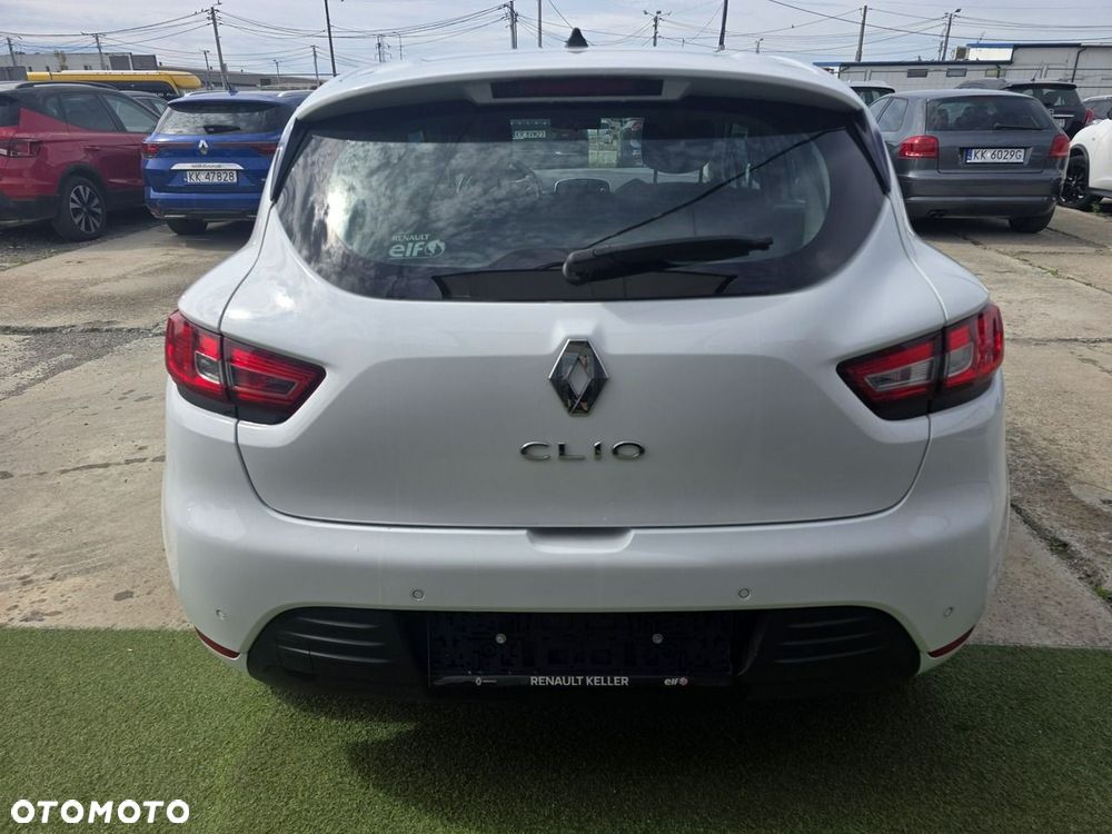 Renault Clio - 6
