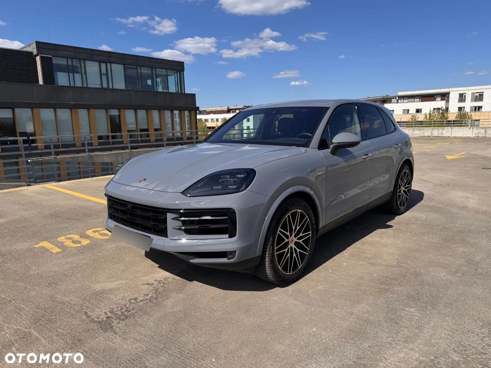 Porsche Cayenne E-Hybrid - 2